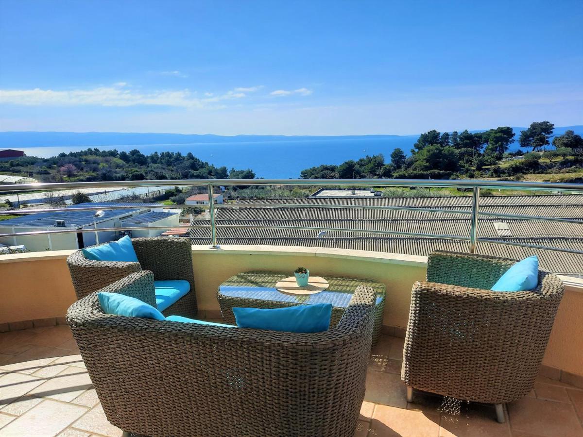Sea View- Spacious Apartment With Shared Pool Split Bagian luar foto