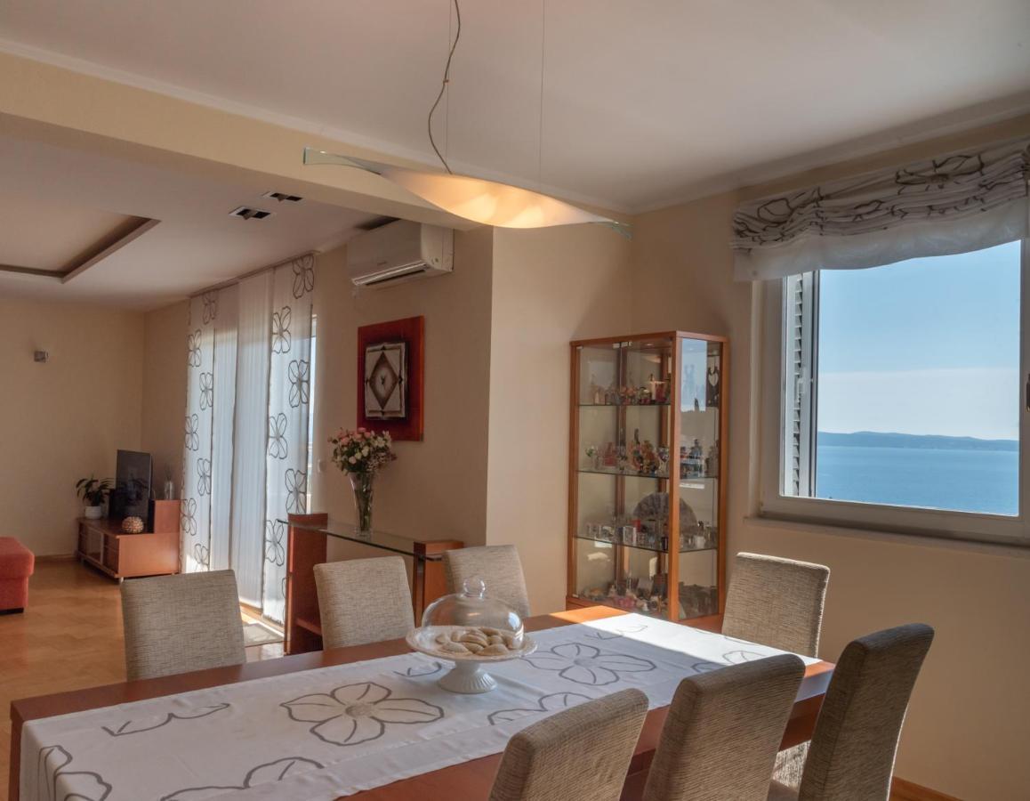 Sea View- Spacious Apartment With Shared Pool Split Bagian luar foto